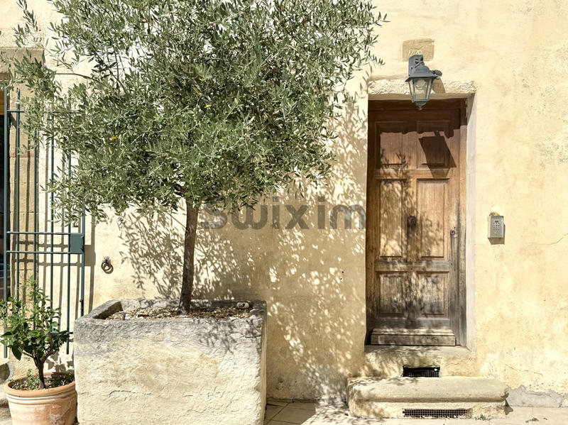 Mas - 510 m² - 17 pièces