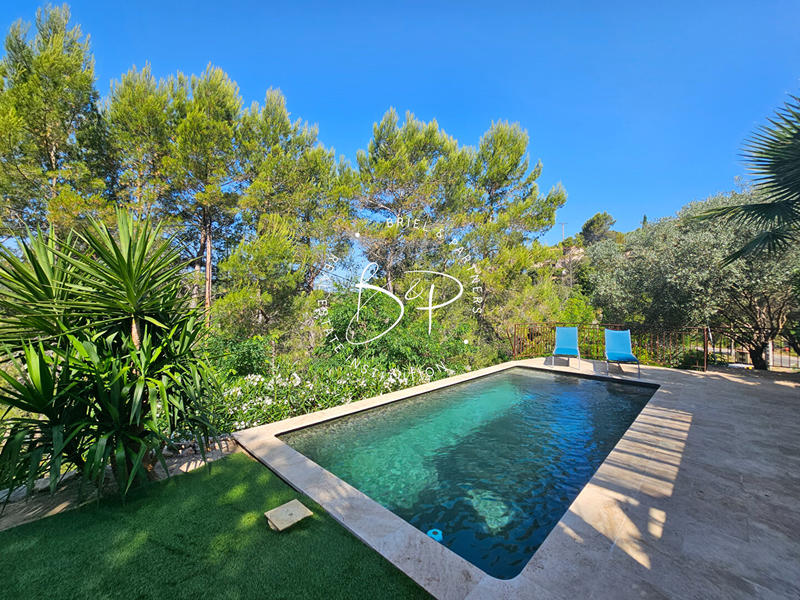 Maison - 173 m² - 7 pièces