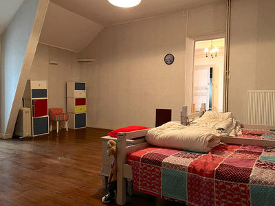 Maison - 361 m² - 13 pièces