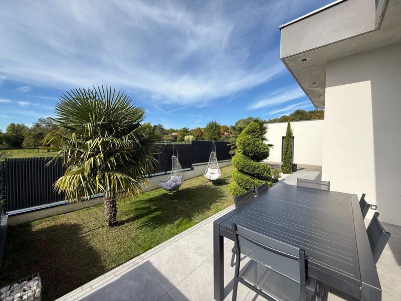 Maison - 165 m² - 5 pièces