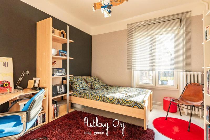 Maison de ville - 247 m² - 10 pièces