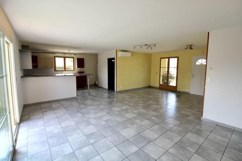 Maison traditionnelle - 104 m² - 6 pièces