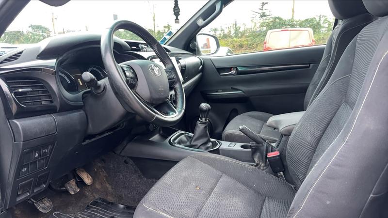 Toyota Hilux X-Tra Cabine 2.4 d-4d 150 Legende