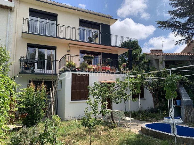 Maison de ville - 180 m² - 7 pièces