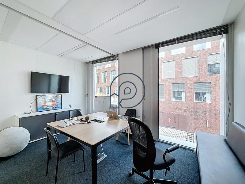 Bureau - 440 m²