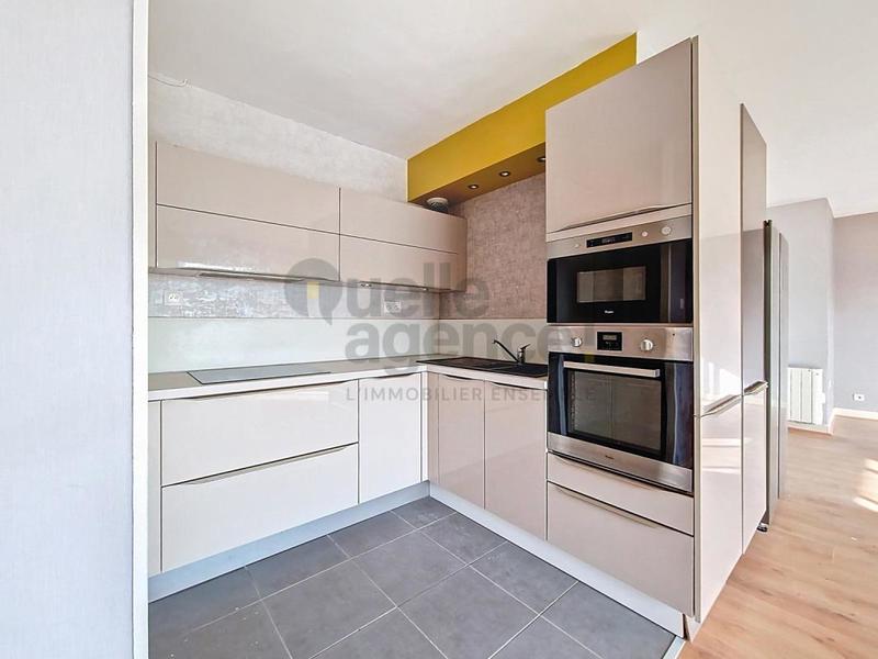 Duplex - 85 m² - 5 pièces