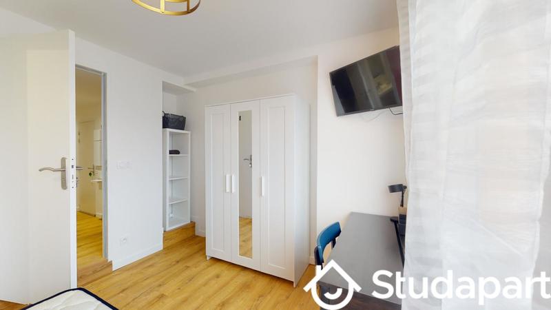 Chambre - 10 m² - 1 pièce