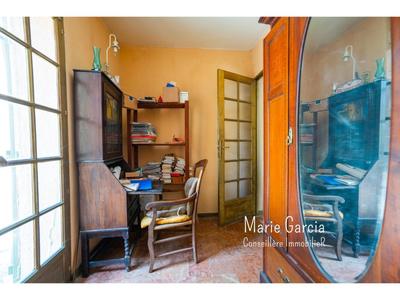 Maison - 204 m² - 7 pièces