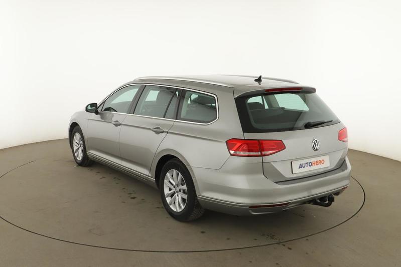 Volkswagen Passat Sw 1.4 Tsi Act BlueMotion Tech Confortline Dsg7 150 ch