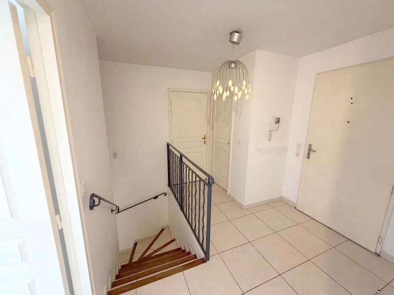 Maison jumelée - 118 m² - 5 pièces