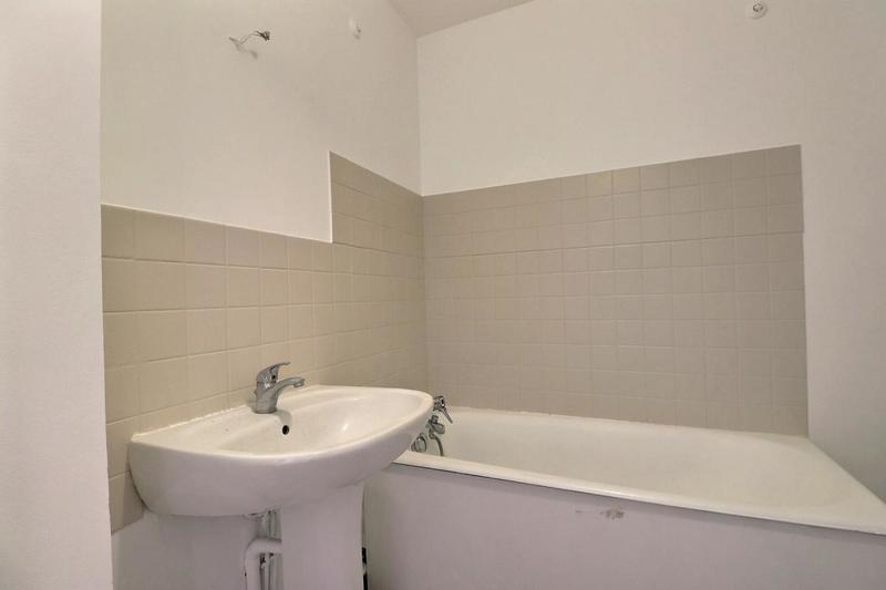 Appartement - 93 m² - 5 pièces