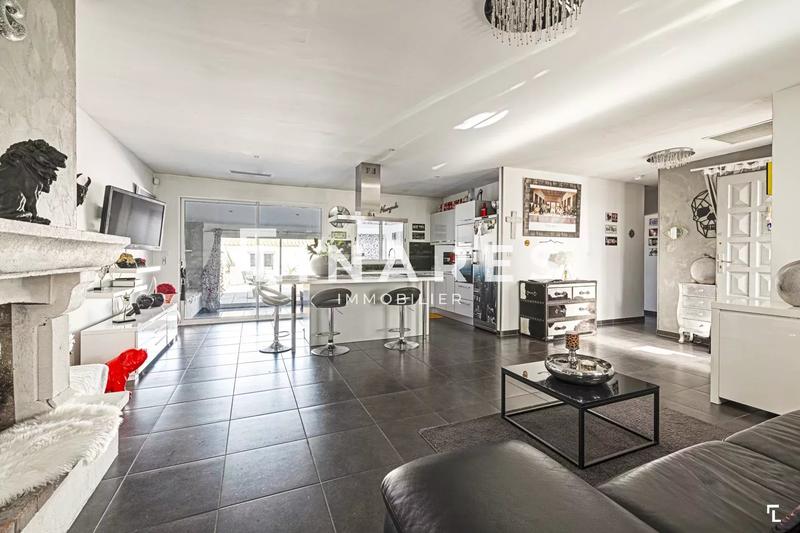 Maison - 150 m² - 4 pièces