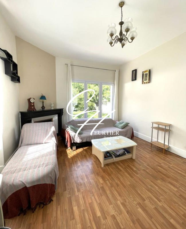 Maison - 169 m² - 7 pièces