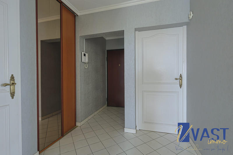 Appartement - 87 m² - 4 pièces