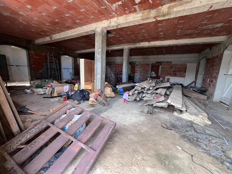 Maison - 300 m² - 4 pièces