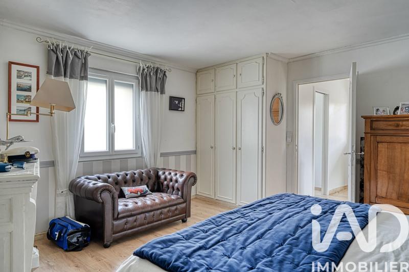 Maison - 196 m² - 8 pièces