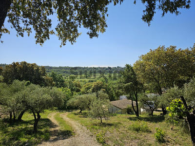 Villa - 80 m² - 4 pièces