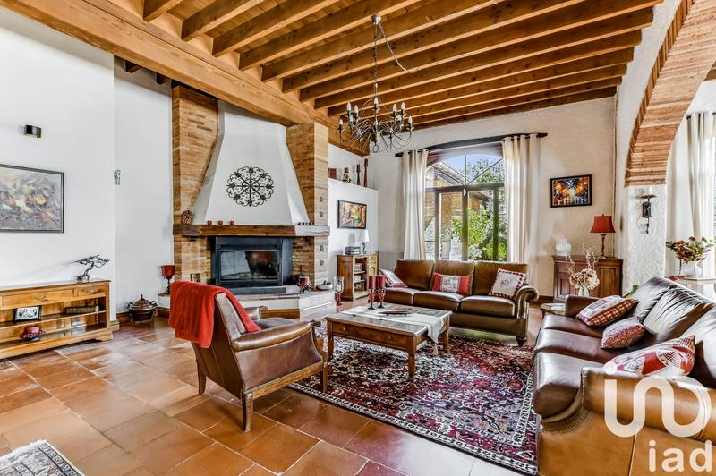 Maison - 435 m² - 11 pièces