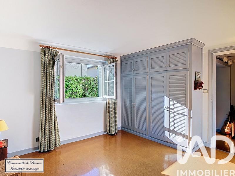 Maison - 278 m² - 9 pièces