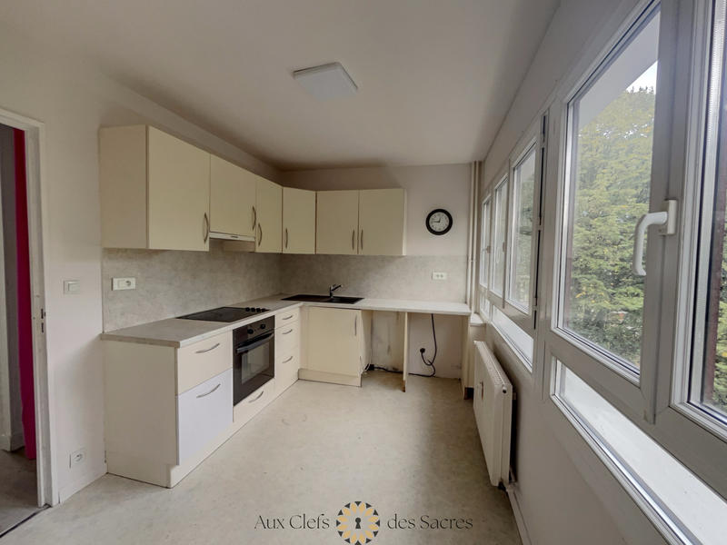 Appartement - 81 m² - 4 pièces