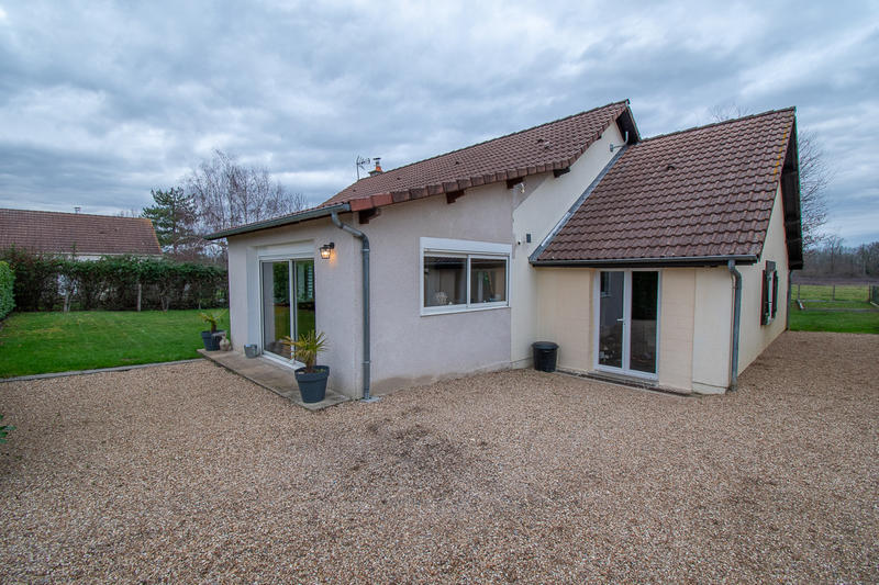 Maison - 138 m² - 5 pièces