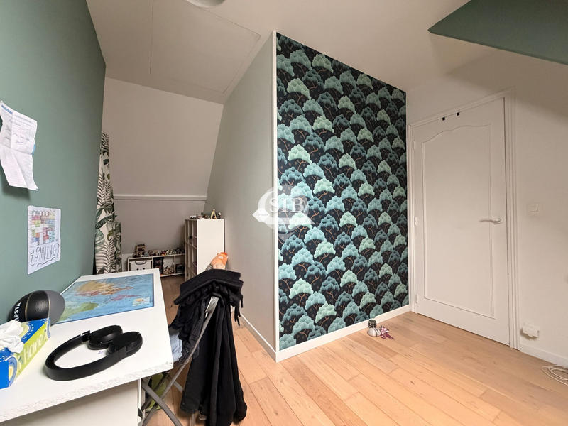 Maison - 99 m² - 5 pièces