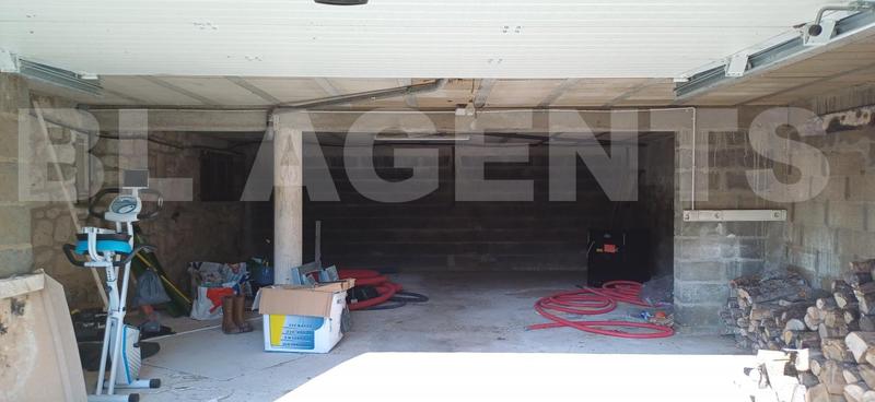 Maison traditionnelle - 249 m² - 11 pièces