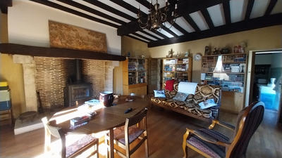 Maison de village - 211 m² - 7 pièces