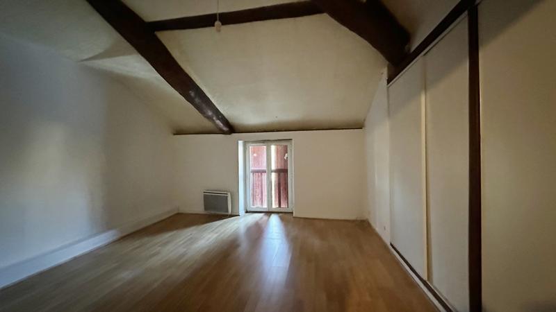 Maison - 377 m² - 12 pièces