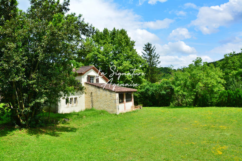 Maison - 231 m² - 7 pièces