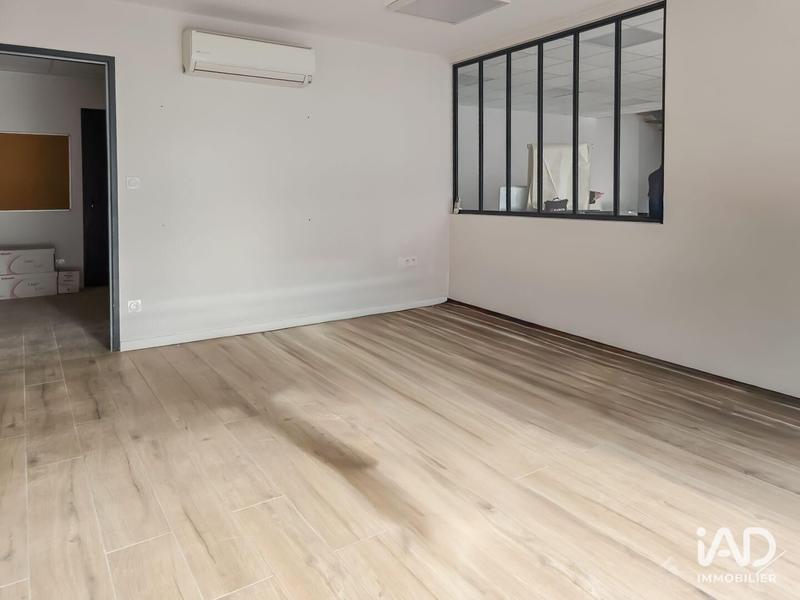 Local commercial - 1 320 m²