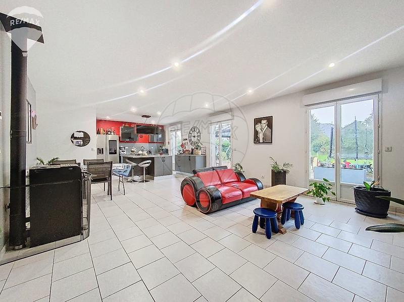 Maison - 113 m² - 6 pièces