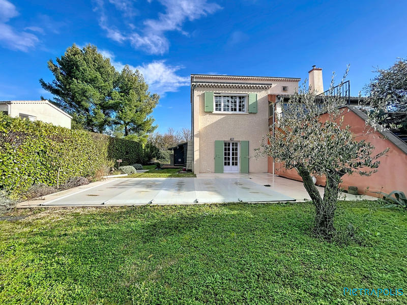 Villa - 183 m² - 5 pièces