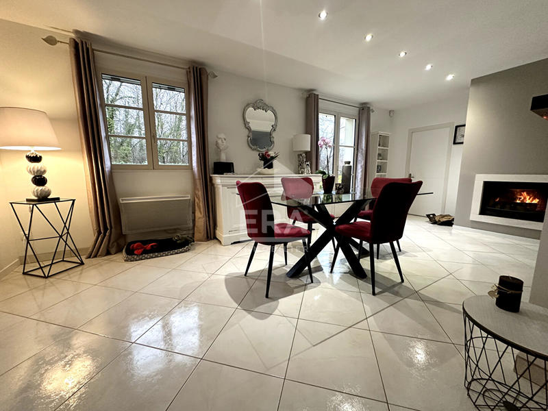 Maison - 155 m² - 6 pièces