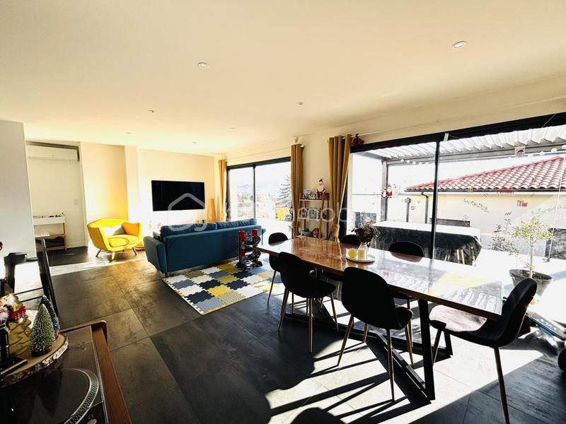 Maison - 131 m² - 4 pièces