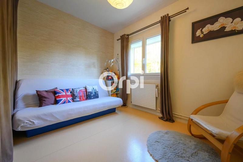 Maison - 94 m² - 5 pièces