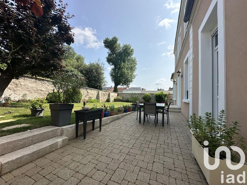 Maison - 258 m² - 8 pièces