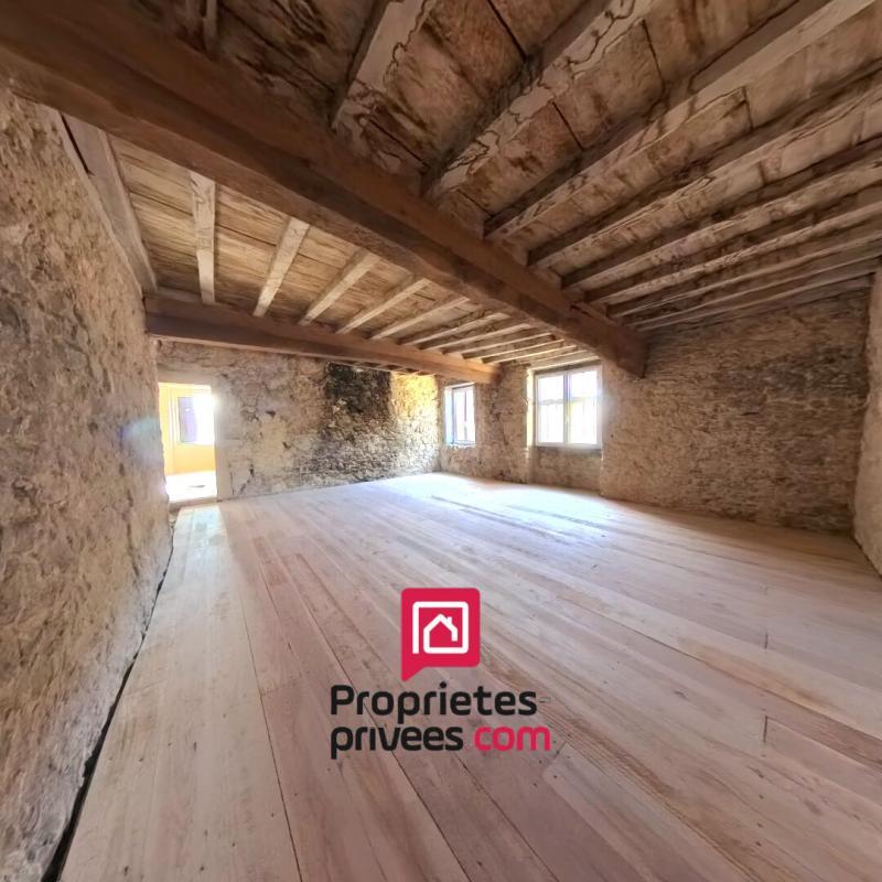 Maison - 270 m² - 8 pièces