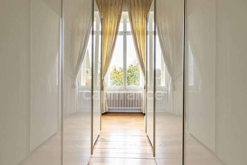 Château - 750 m² - 15 pièces