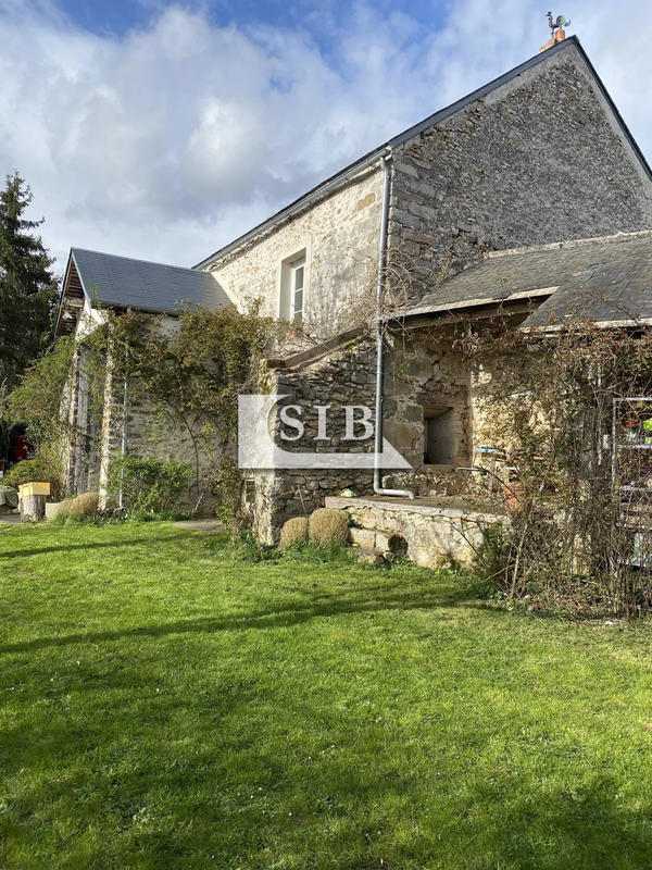 Maison - 228 m² - 7 pièces