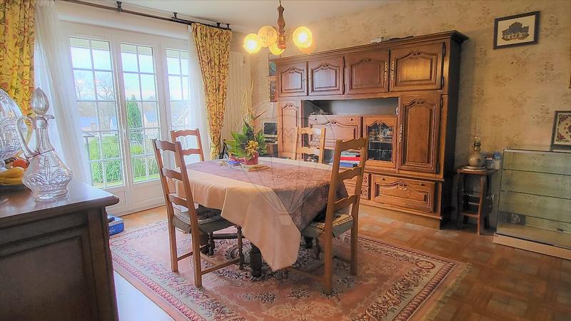 Maison - 107 m² - 7 pièces