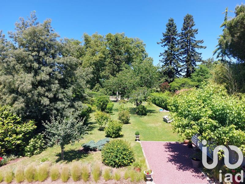 Maison - 208 m² - 7 pièces