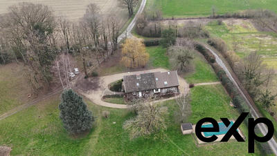 Maison - 237 m² - 10 pièces