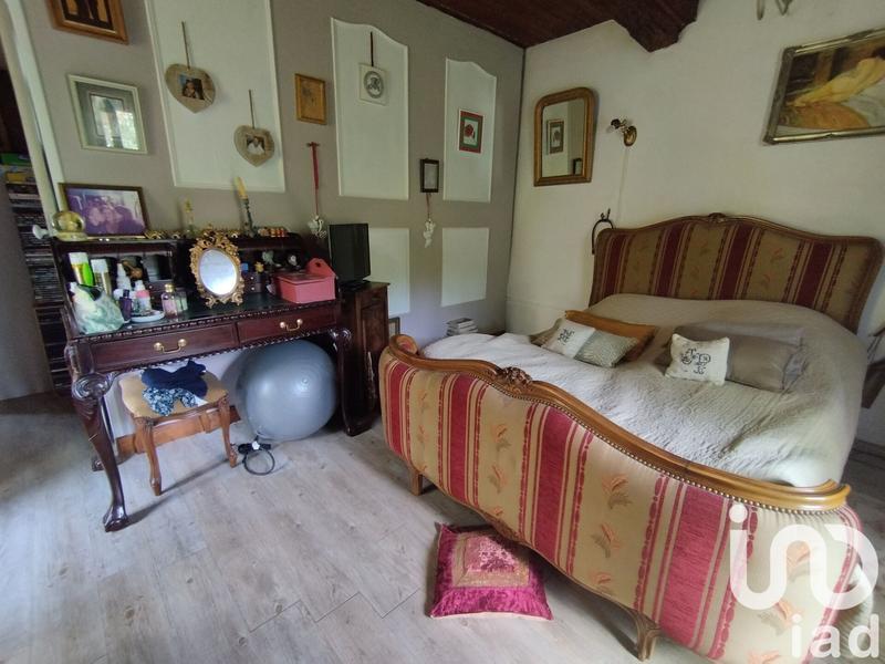 Maison - 235 m² - 8 pièces