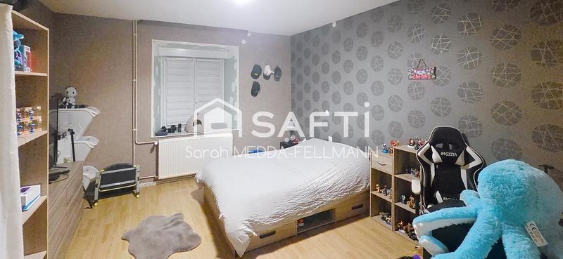 Maison - 230 m² - 7 pièces