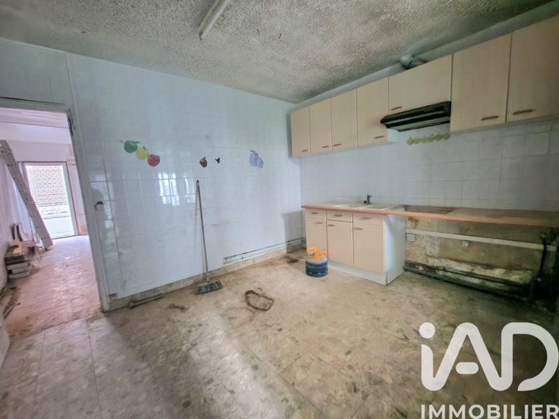 Maison - 183 m² - 9 pièces