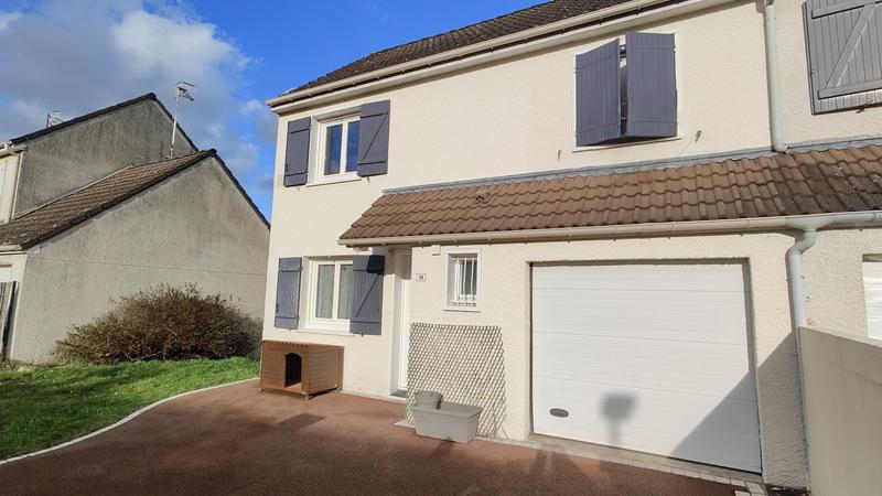 Maison - 88 m² - 4 pièces