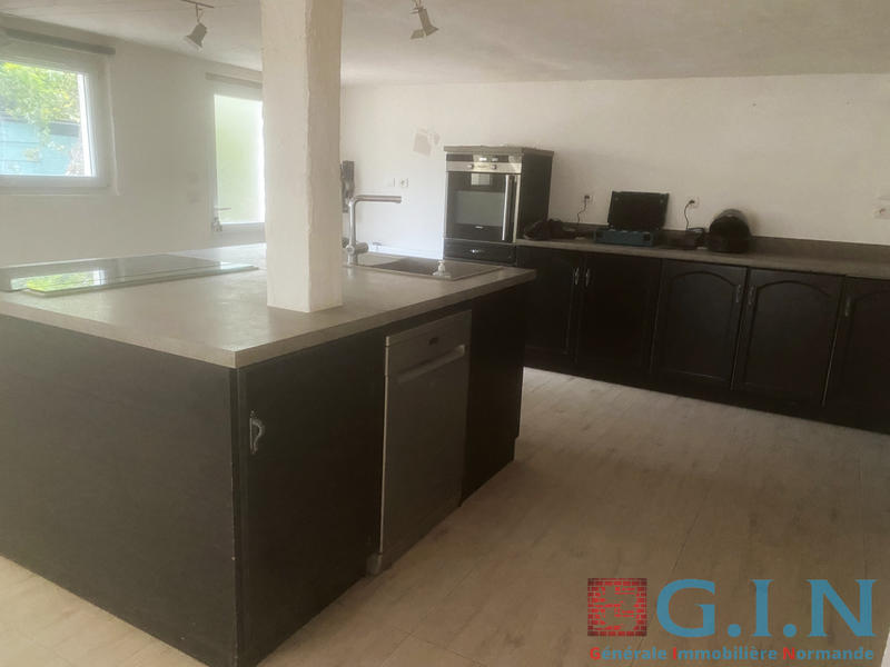 Maison - 170 m² - 9 pièces