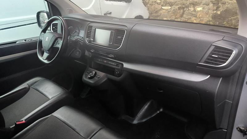 Peugeot Expert Vu 2.0 BlueHDi 120 Eat8 Pack Sport - Automatique