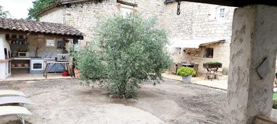 Maison - 387 m² - 8 pièces